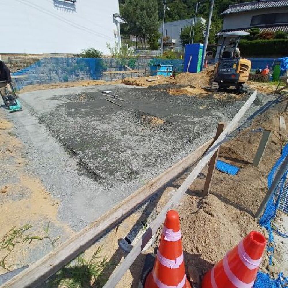 基礎工事スタート