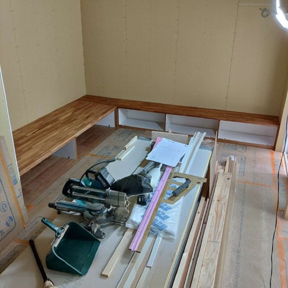 造作ベンチ施工