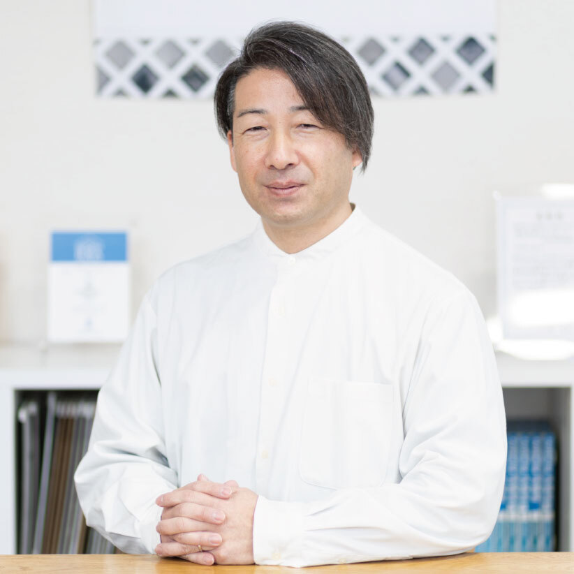 山田　真司