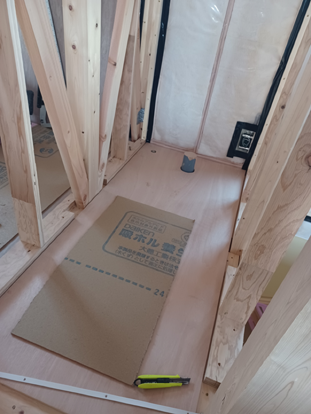 トイレ配管立ち上げ