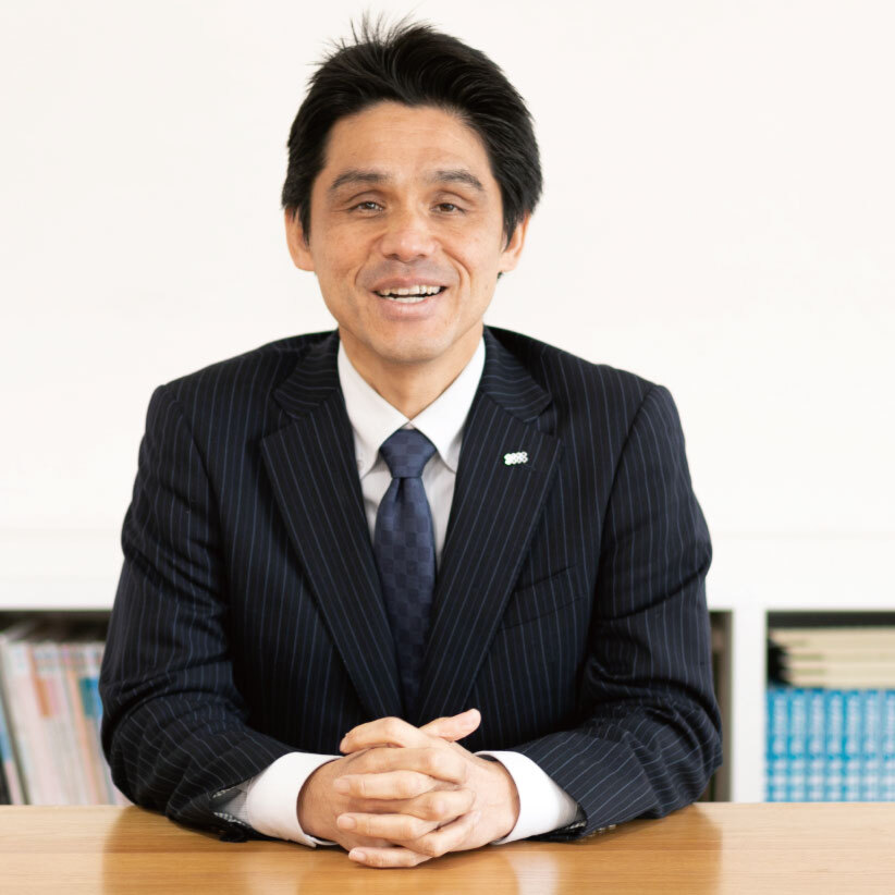 安藤　辰