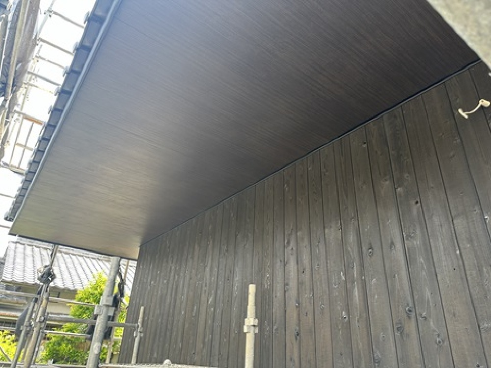 焼杉板施工完了