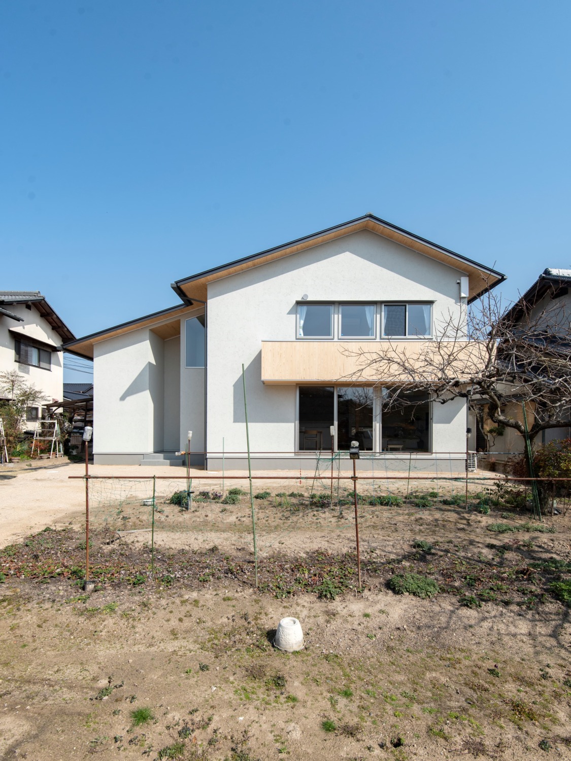 ナチュラルテイストな大屋根のお家