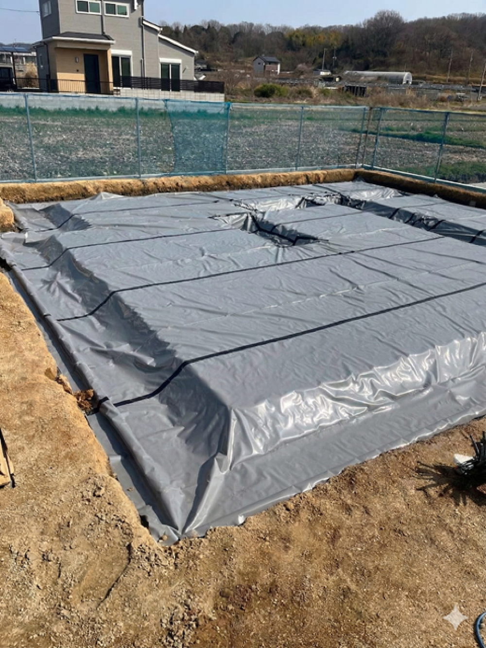 防湿防蟻シート施工