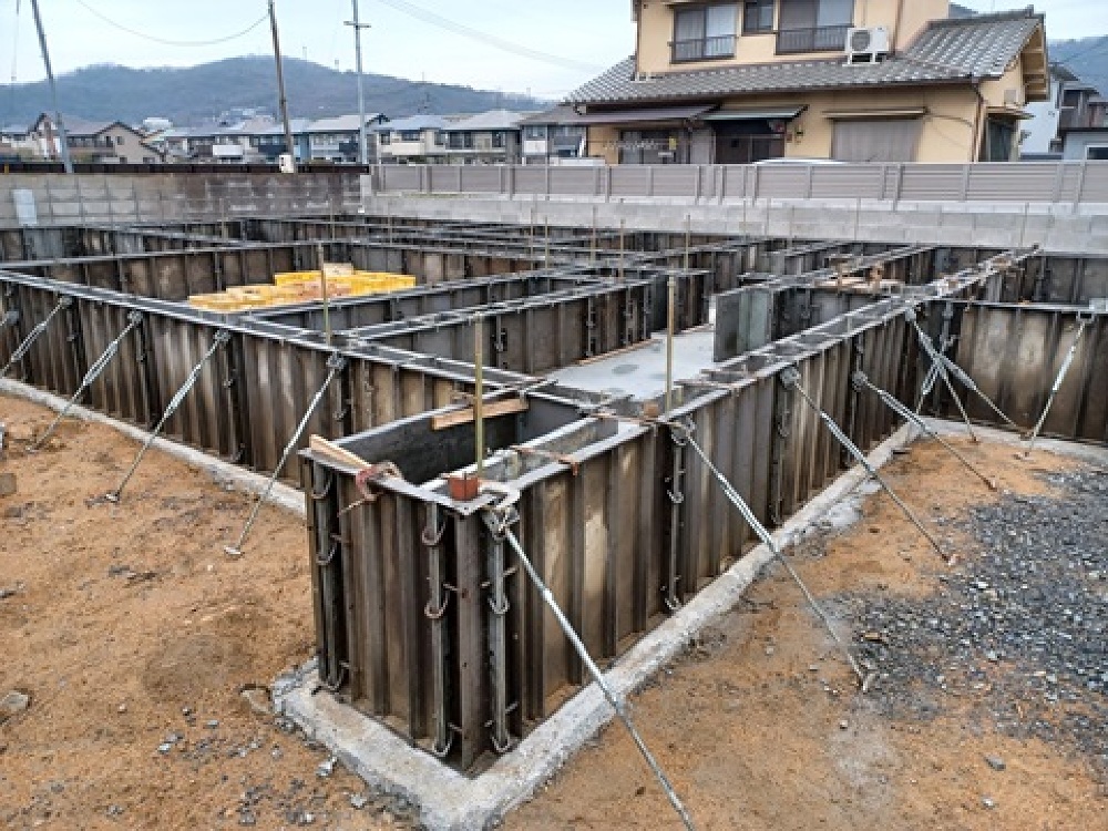 基礎立ち上がり工事